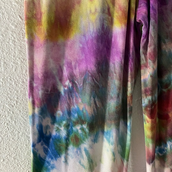 Softest ever tie dye leggings - Picture 4 of 5